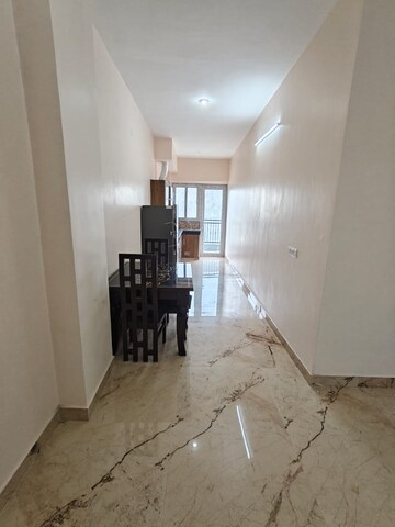 Living Room in 1 BHK Builder Floor at Sector 27 – for Rent