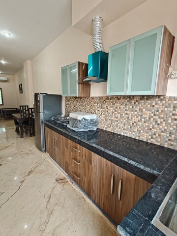 Kitchen in 1 BHK Builder Floor at Sector 27 – for Rent