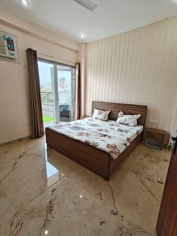 Bedroom in 1 BHK Builder Floor at Sector 27 – for Rent