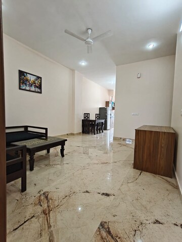 Master Bedroom in 1 BHK Builder Floor at Sector 27 – for Rent