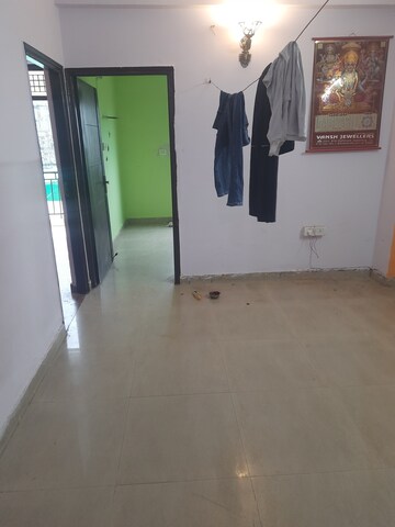 Furnished Amenities in 3 BHK Apartment at Hindon Vihar, Sector 49 – for Sale