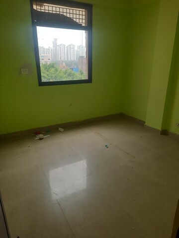 Furnished Amenities in 3 BHK Apartment at Hindon Vihar, Sector 49 – for Sale