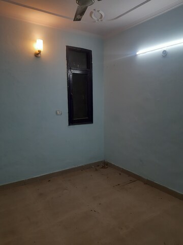 Furnished Amenities in 3 BHK Apartment at Hindon Vihar, Sector 49 – for Sale