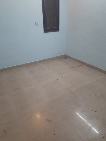 Furnished Amenities in 3 BHK Apartment at Hindon Vihar, Sector 49 – for Sale