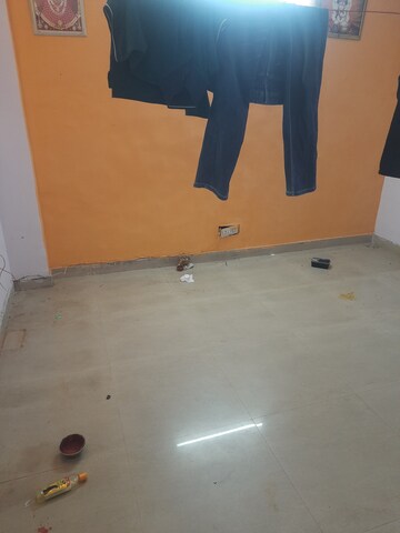 Furnished Amenities in 3 BHK Apartment at Hindon Vihar, Sector 49 – for Sale