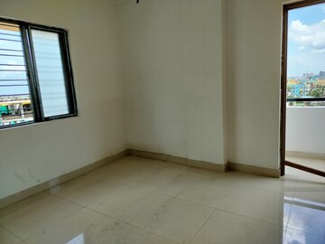 Room in 2 BHK Apartment at Agarpara – for Sale