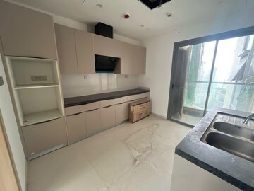 Kitchen in 5 BHK Apartment at Prabhadevi CHS, Prabhadevi – for Rent