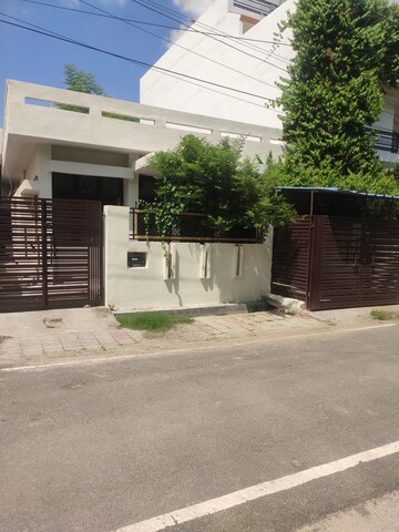  Warehouse – Exterior View View at Aliganj - for Rent