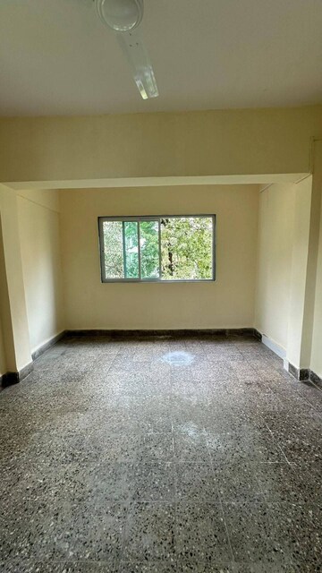 Room in 1 BHK Apartment at Niwara CHS Andheri West, Andheri West – for Rent