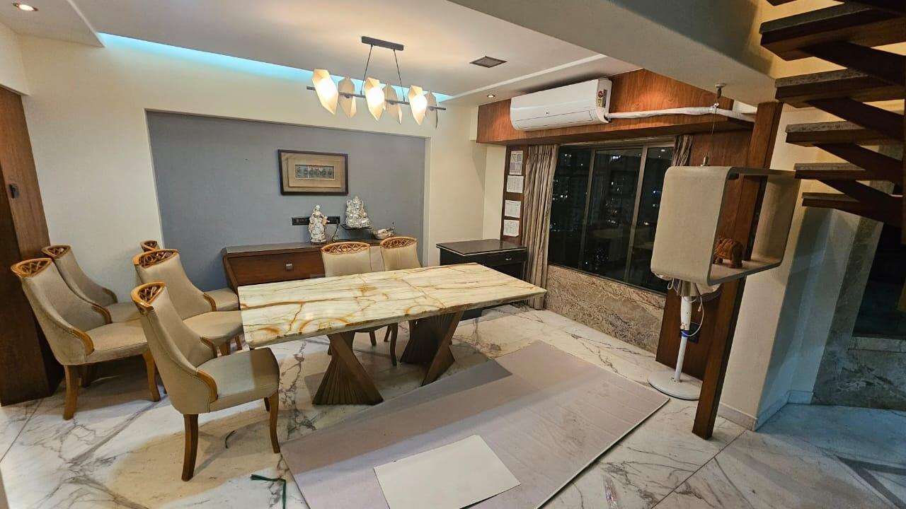 4 BHK + Servant Room Apartment For Rent in Prabhadevi