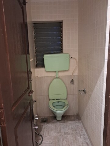 Bathroom in 1 BHK Apartment at Andheri West – for Rent