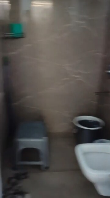 Bathroom in 1.5 BHK Apartment at Ikebana, Matunga East – for Rent
