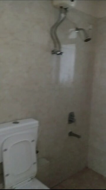 Bathroom in 1.5 BHK Apartment at Ikebana, Matunga East – for Rent