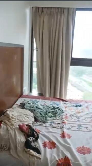 Bedroom in 1.5 BHK Apartment at Ikebana, Matunga East – for Rent