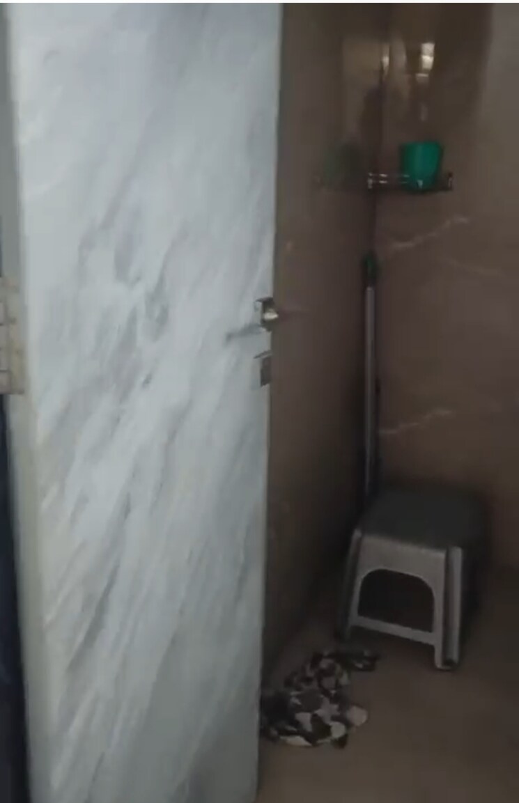 Bathroom, amrut-apartment-matunga-east 2 Bedroom 575 Sq.Ft. Apartment In Matunga East Mumbai 8926494