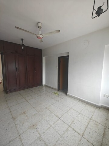 Room in 2 BHK Apartment at Harbour Court, Nerul Sector 19a – for Rent
