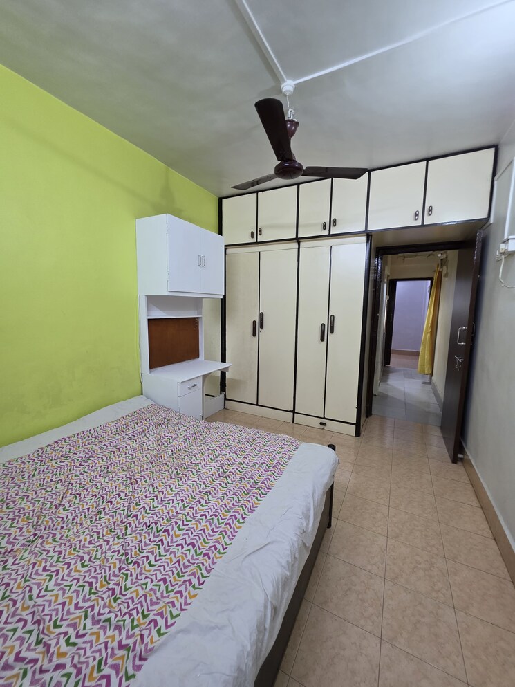 Bedroom, bombay-taximens-chs 3 Bedroom 900 Sq.Ft. Apartment In Lbs Marg Mumbai 8926592