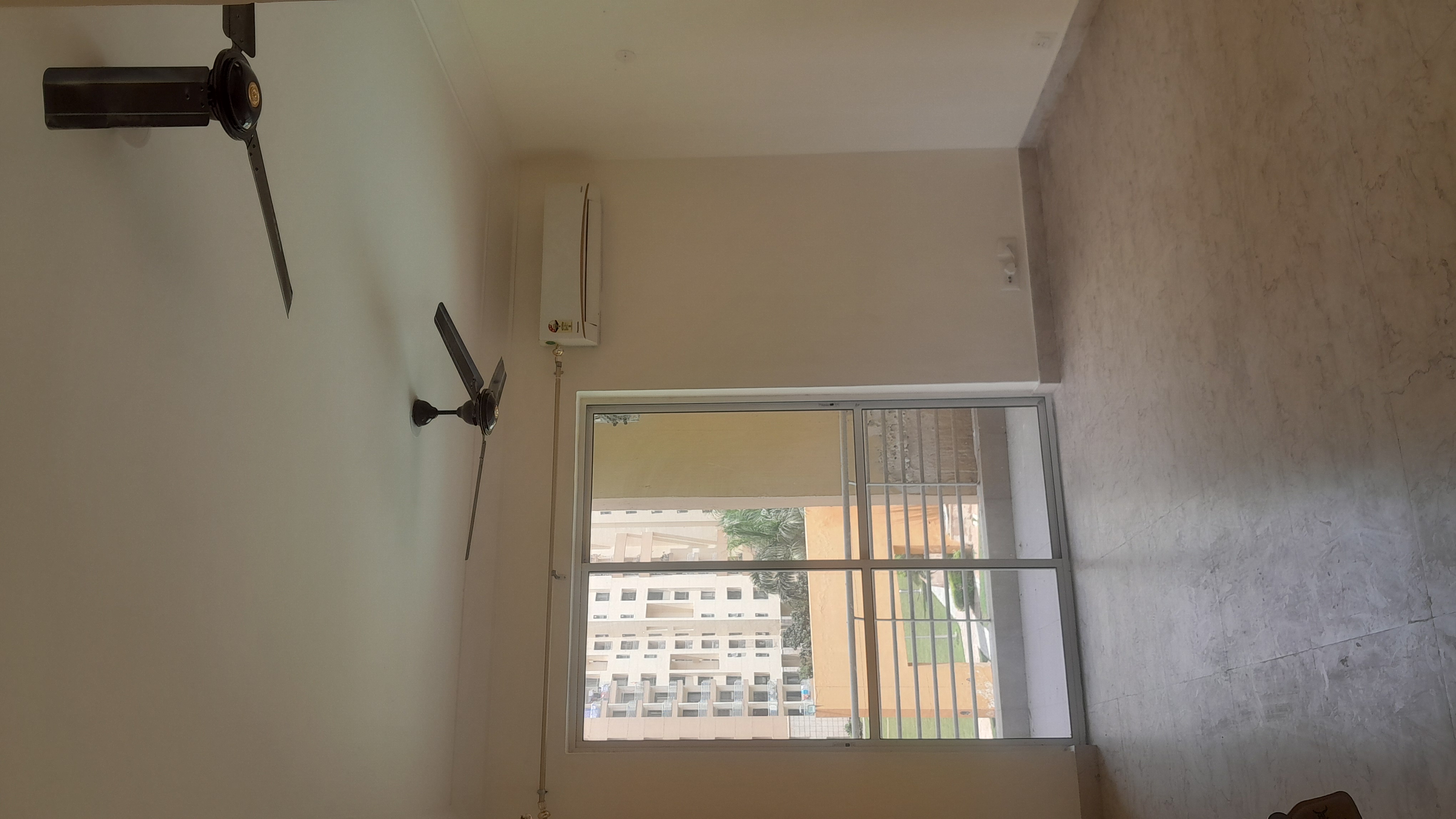 3 BHK + Pooja Room Apartment For Rent in Unitech Fresco