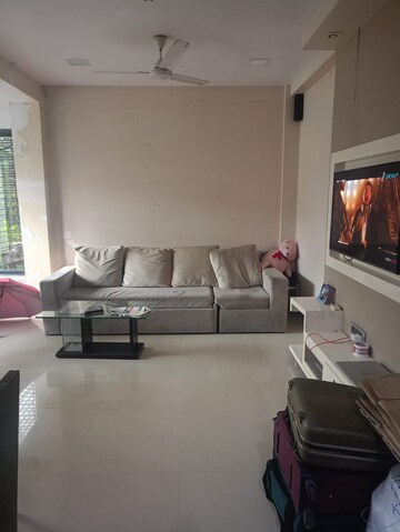 Bedroom in 2 BHK Apartment at Radha Kunj Matunga West, Matunga West – for Rent