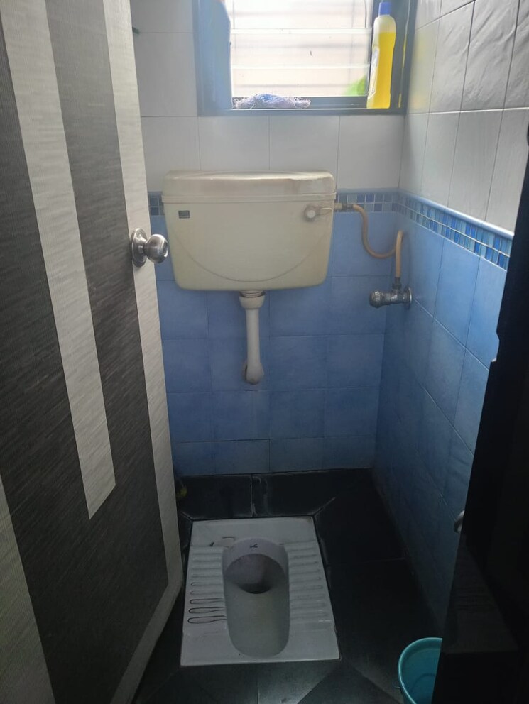 Bathroom, radha-kunj-matunga-west 2 Bedroom 625 Sq.Ft. Apartment In Matunga West Mumbai 8926601