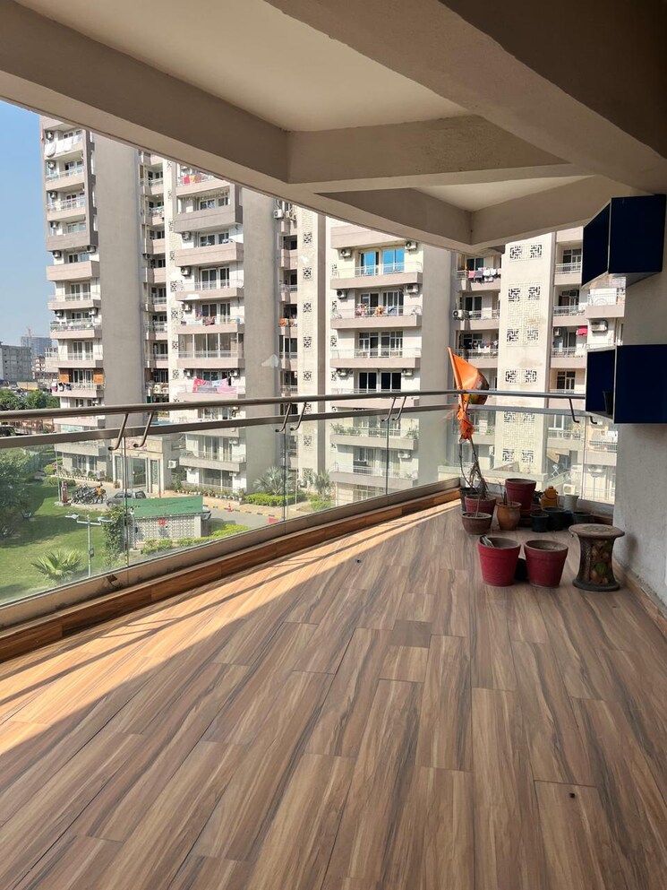 undefined, supertech-orb 3 Bedroom 2215 Sq.Ft. Apartment In Sector 74 Noida 8926610