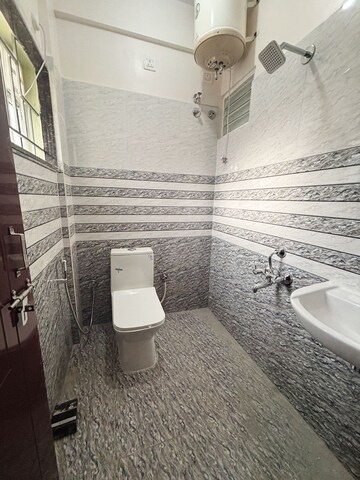 Bathroom in 1 BHK Builder Floor at New Thippasandra – for Rent