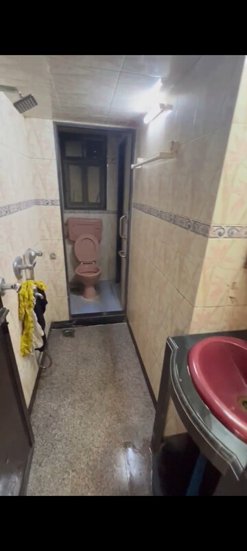 Bathroom in 1 BHK Apartment at Andheri West – for Rent