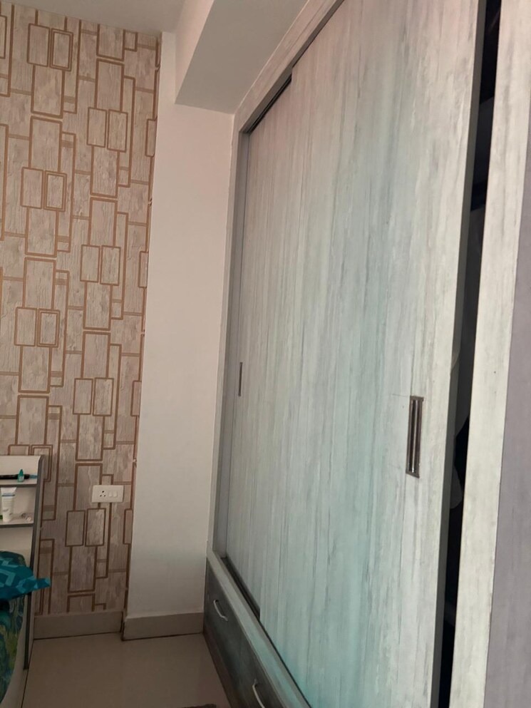 Room, dera bassi 3 Bedroom 1460 Sq.Ft. Apartment In Dera Bassi Mohali 8926651