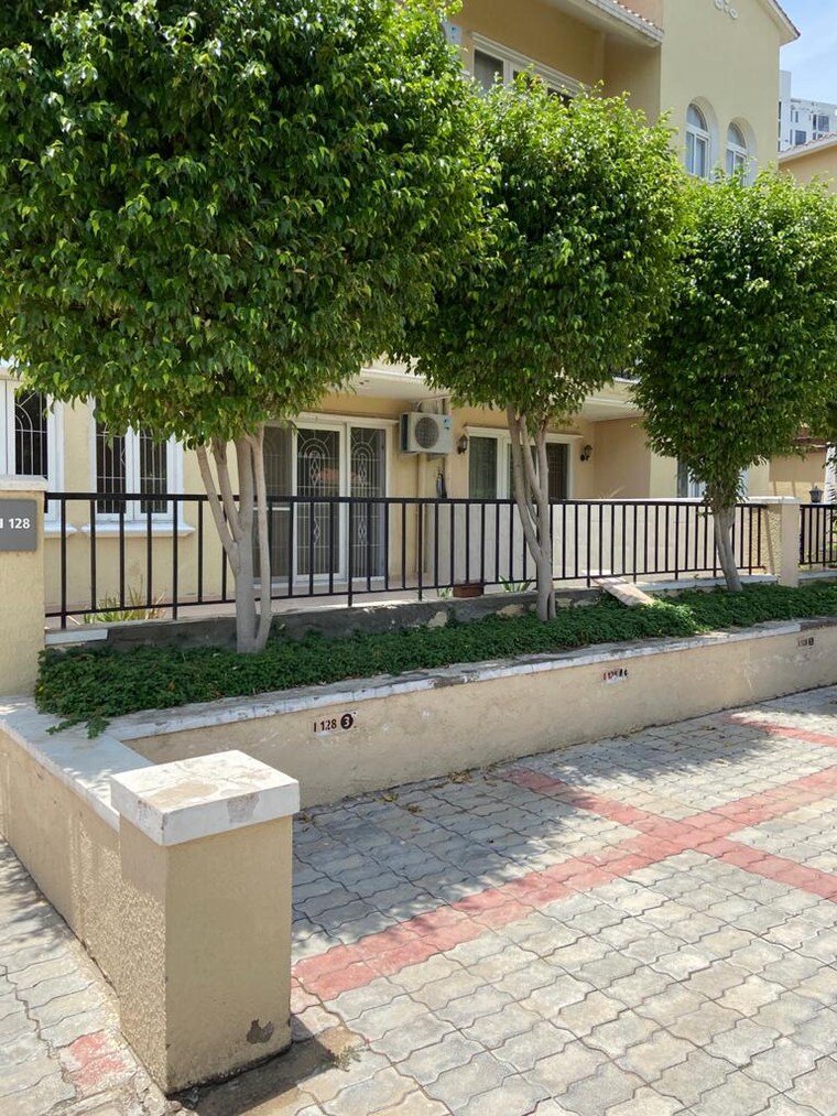 Balcony, emaar-mgf-emerald-hills 4 Bedroom 1750 Sq.Ft. Builder Floor In Sector 65 Gurgaon 8926660