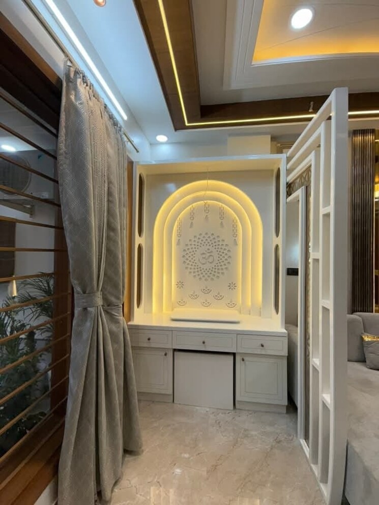 Attached Bathroom, igi airport area 3 Bedroom 1000 Sq.Ft. Apartment In Igi Airport Area Delhi 8926685