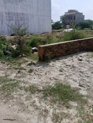 Plot Area in  Plot at Matiyari – for Sale