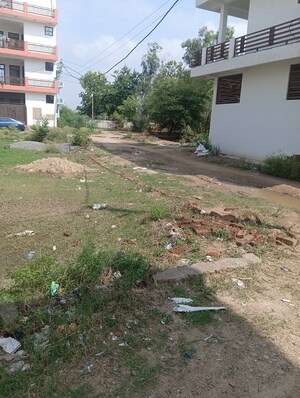 Plot Area in  Plot at Matiyari – for Sale