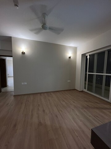 Room in 4 BHK Apartment at ABA Ivy County, Sector 75 – for Rent