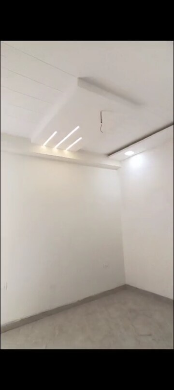 Room in 3 BHK Villa at Sector 12 Greater Noida – for Rent