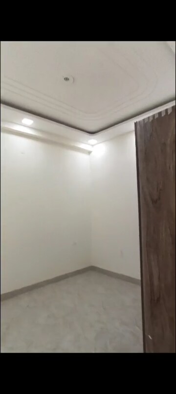 Room in 3 BHK Villa at Sector 12 Greater Noida – for Rent
