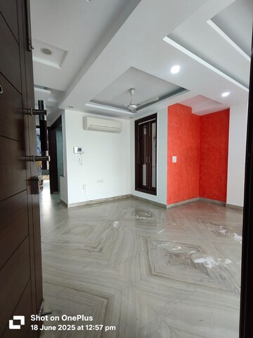 Living Room in 3 BHK Builder Floor at Saket – for Rent