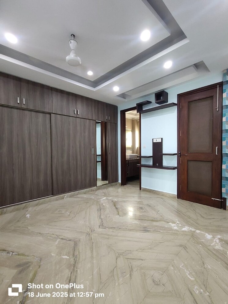 Room, saket 3 Bedroom 2000 Sq.Ft. Builder Floor In Saket Delhi 8926739