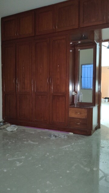 Room in 3 BHK Apartment at Nagarjuna Green Ridge, Hsr Layout – for Rent