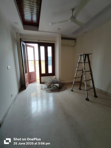 Living Room in 3 BHK Builder Floor at Saket – for Rent
