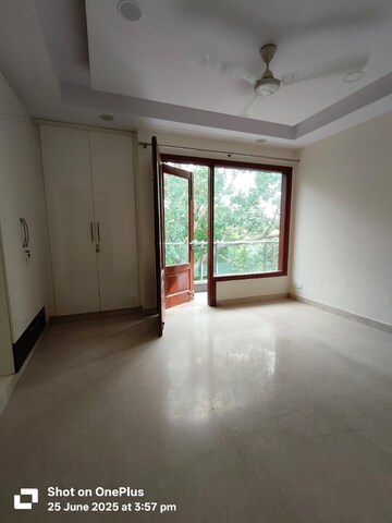 3 BHK Builder Floor For Rent in Saket
