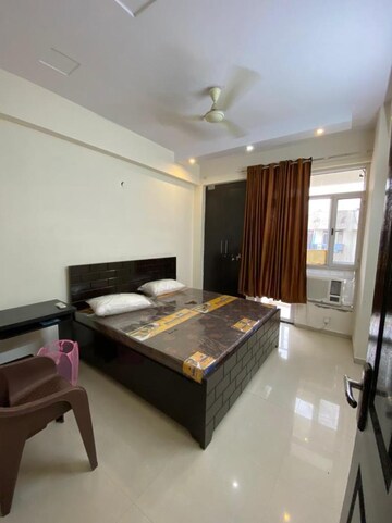 Bedroom in 2.5 BHK Apartment at Antriksh Golf View, Sector 78 – for Rent