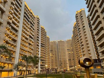 2 BHK Apartment For Rent in Elite Golf Green, Sector 79
