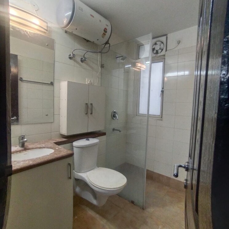 Bathroom, ss-aaron-ville 2 Bedroom 2500 Sq.Ft. Builder Floor In Sector 48 Gurgaon 8926765