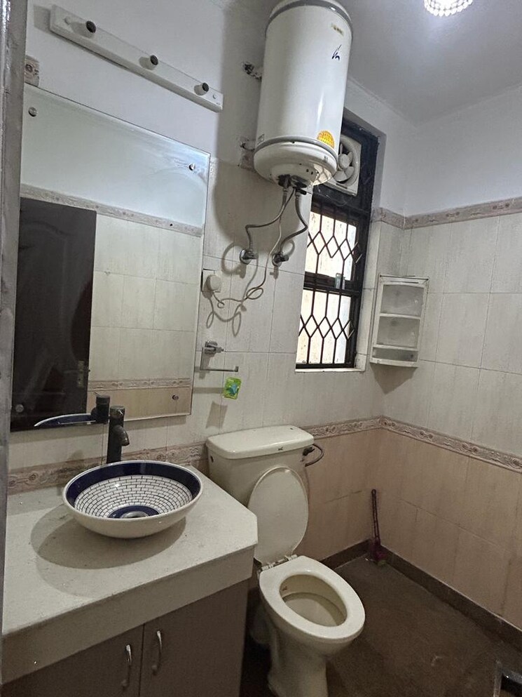 Master Bedroom, sector 23 3 Bedroom 204 Sq.Yd. Builder Floor In Sector 23 Gurgaon 8926764