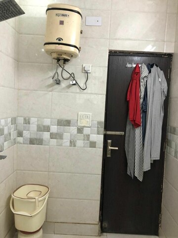 Bathroom in 2.5 BHK Builder Floor at Bali Nagar – for Rent