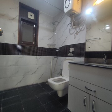 Bathroom in 3.5 BHK Builder Floor at Sector 49 – for Rent