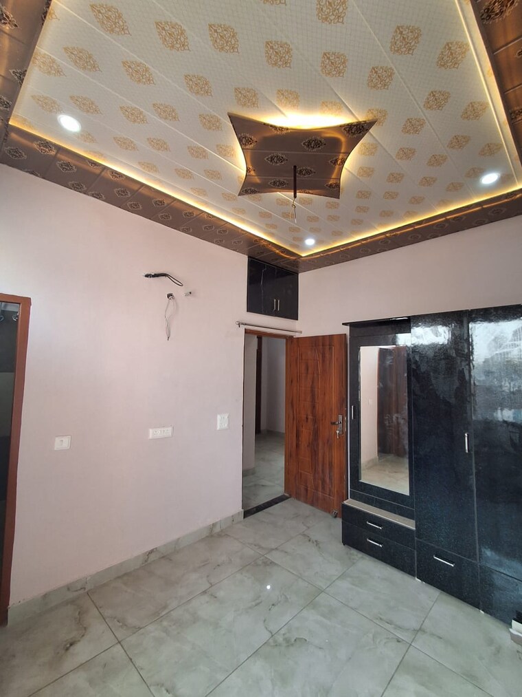 Room, dhakoli 3 Bedroom 1000 Sq.Ft. Builder Floor In Dhakoli Zirakpur 8926776