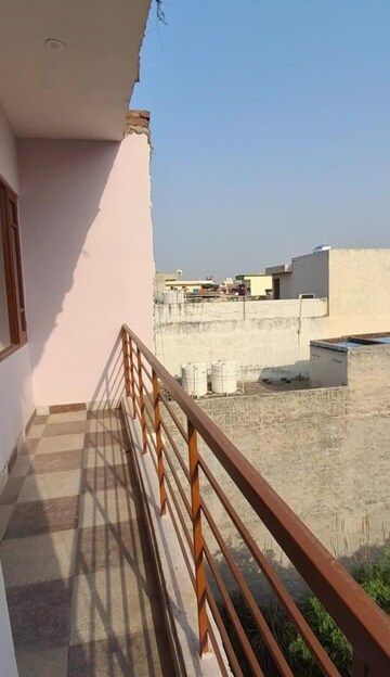Balcony in 1.5 BHK Builder Floor at MS Enclave Zirakpur, Dhakoli – for Rent