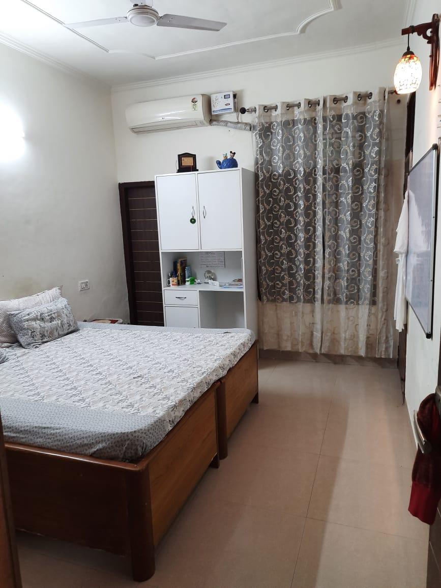 2 BHK Builder Floor For Sale in Guru Nanak Enclave