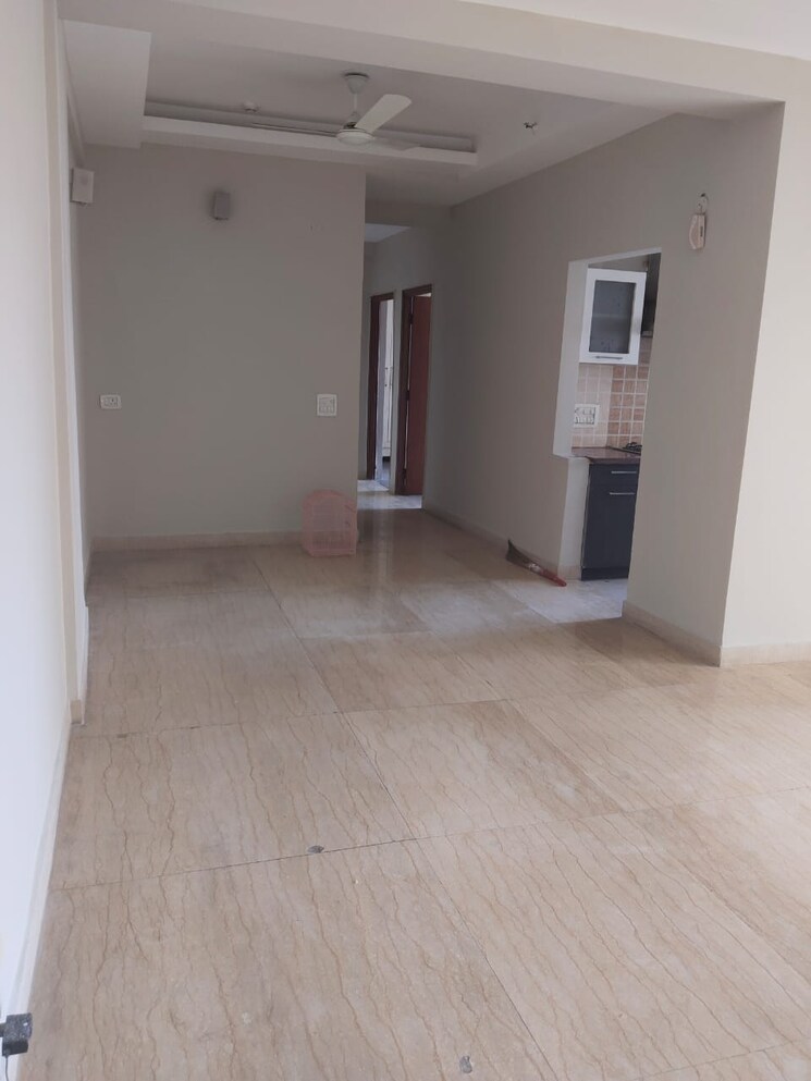 Living Room, mahagun-moderne 3 Bedroom 1550 Sq.Ft. Apartment In Sector 78 Noida 8926797